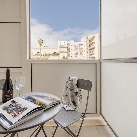 Lux 10 - Stazione & Universita Διαμέρισμα