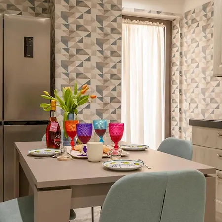 Lux 10 - Stazione & Universita