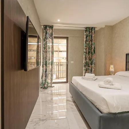 Apartamento Lux 10 - Stazione & Universita